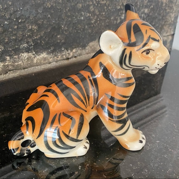 VINTAGE Russian/Soviet porcelain Lomonosov Tiger - Picture 4 of 8